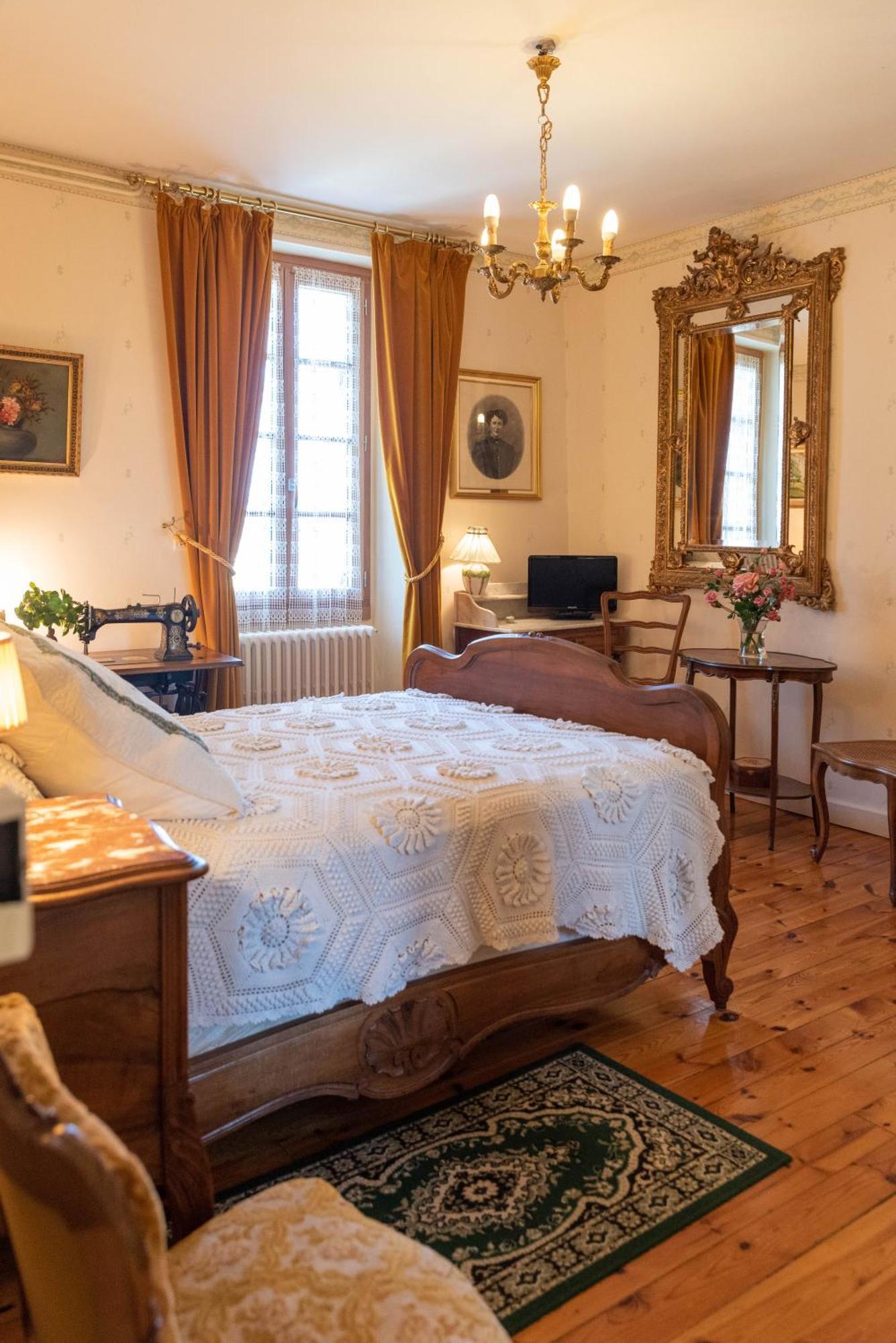 La Maison De Mireille Vila Le Puy-en-Velay Exterior foto